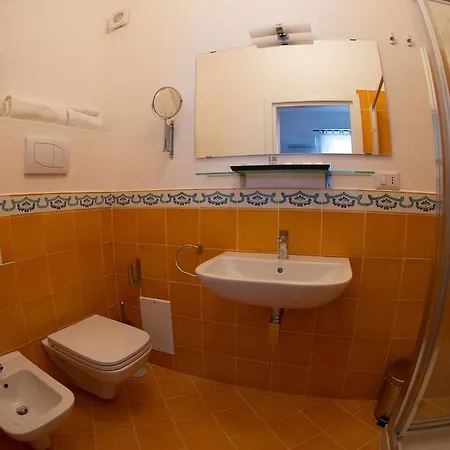 Bed And Breakfast Palazzo Natella 3*